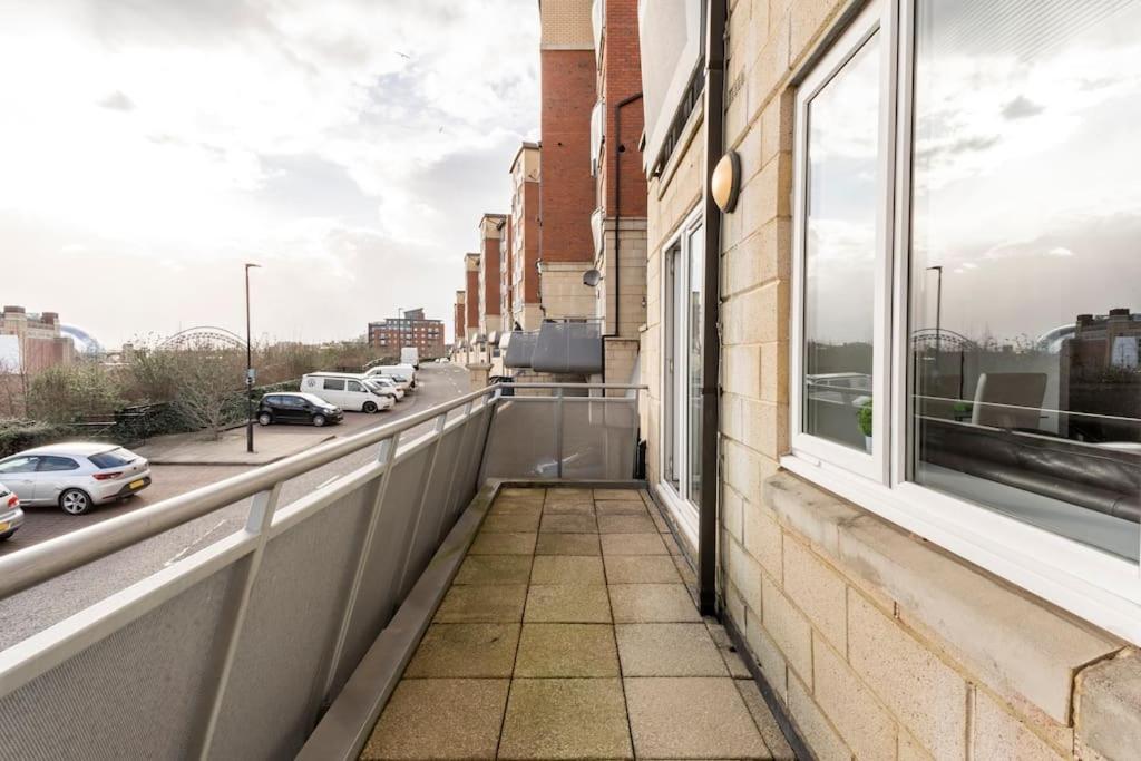 Stunning Flat By Quayside With Balcony!! Διαμέρισμα Νιούκασλ Εξωτερικό φωτογραφία